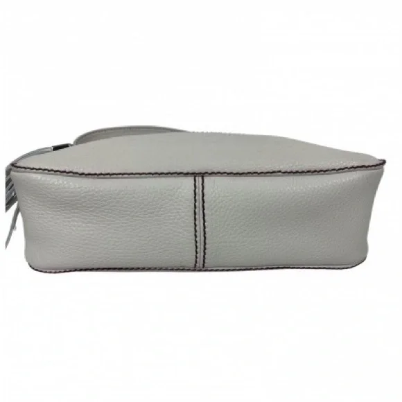 EUC! Authentic vintage Chanel embossed pebble leather bag - Picture 4 of 16